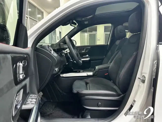 Mercedes-Benz GLB AMG — Фото автомобиля 7