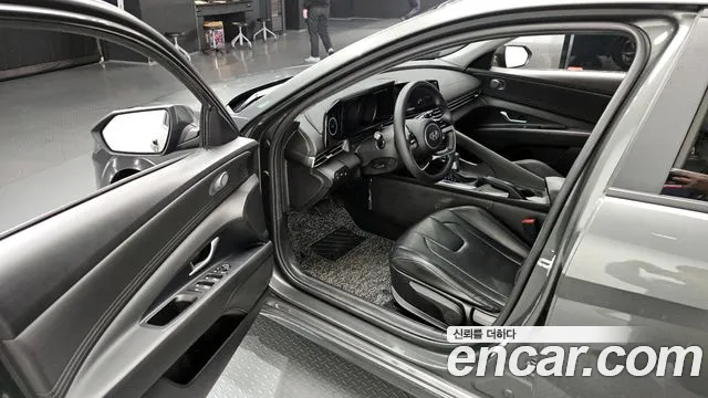 Hyundai AVANTE Avante (CN7) — Фото автомобиля 10