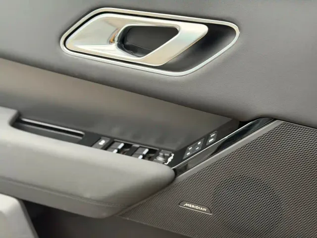Land Rover Range Rover Velar — Фото автомобиля 11