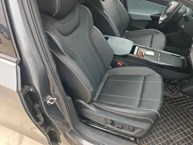 Volkswagen ID.4 X — Фото автомобиля 24