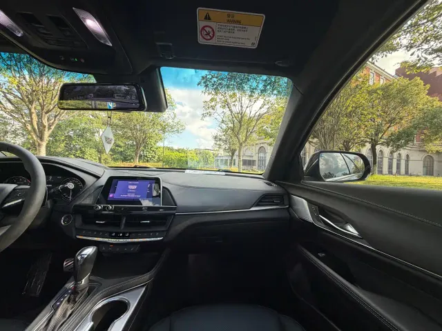 Cadillac CT4 — Фото автомобиля 13
