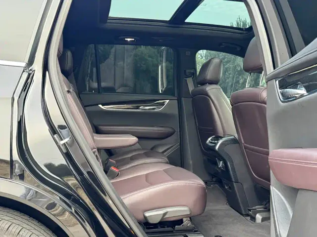 Cadillac Cadillac XT6 2022 2.0T 6-Seater 2WD Luxury Edition — Фото автомобиля 17