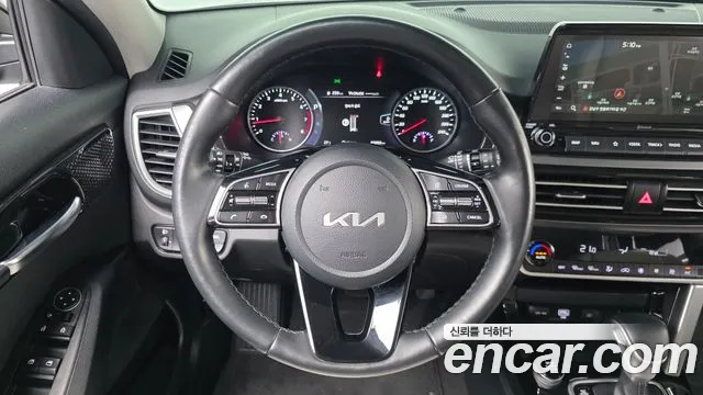 Kia Seltos Seltos Бензин 1.6 турбо 2WD — Фото автомобиля 13