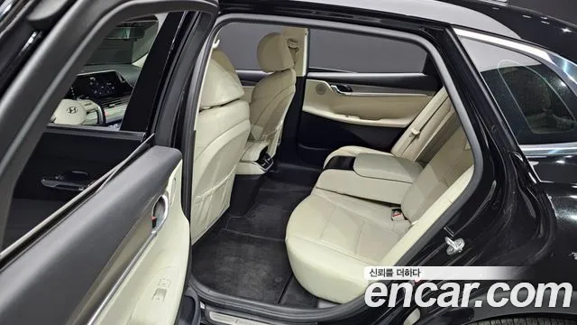 Hyundai Grandeur — Фото автомобиля 10