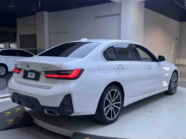 BMW 3 Series — Фото автомобиля 6