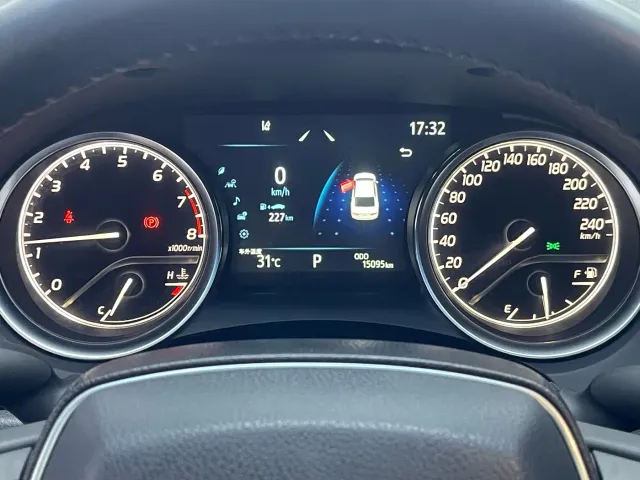 Toyota Camry — Фото автомобиля 14