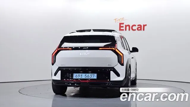 Kia EV3 — Фото автомобиля 4