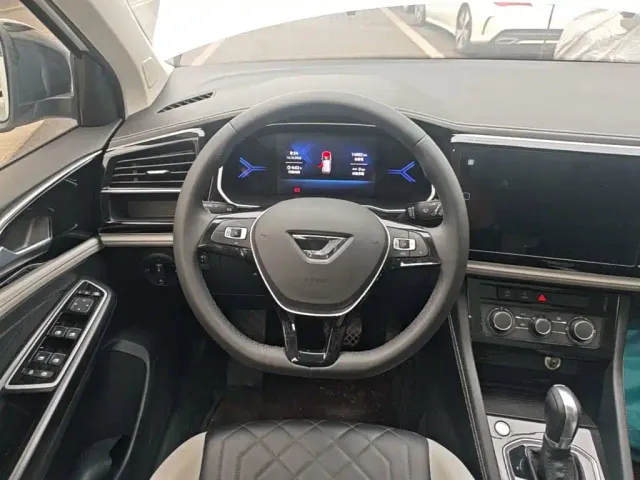 Jetta VS7 — Фото автомобиля 10