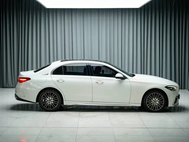 Mercedes-Benz C-Class — Фото автомобиля 4
