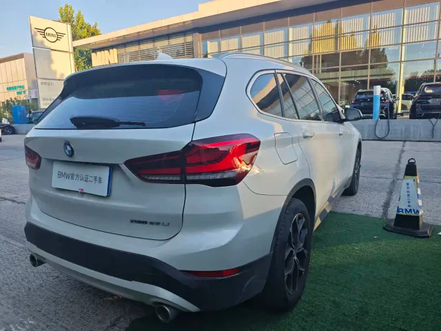 BMW X1 — Фото автомобиля 12