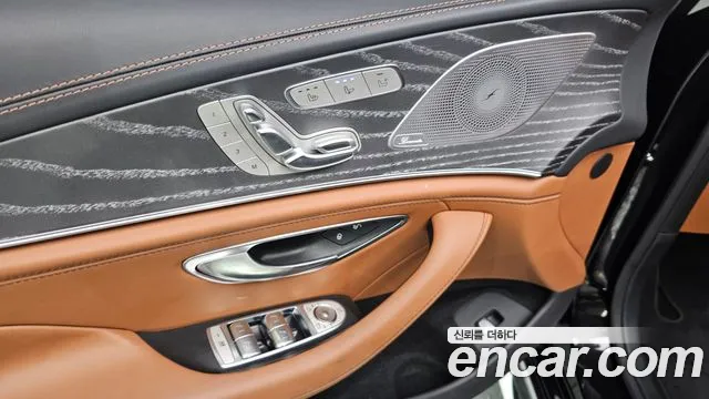 Mercedes-Benz AMG GT 4 двери 43 4MATIC+ — Фото автомобиля 14