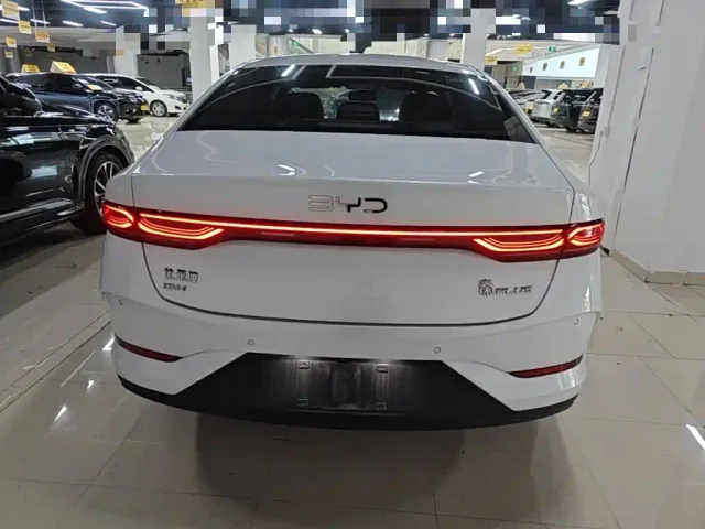 BYD Qin PLUS — Фото автомобиля 5