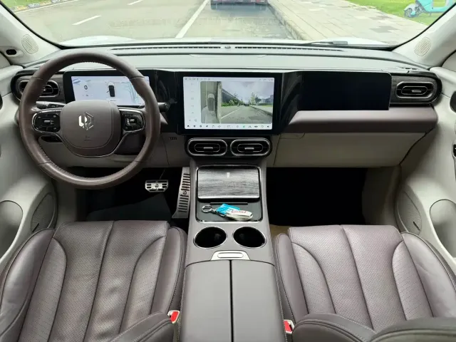 Leapmotor C11 — Фото автомобиля 8
