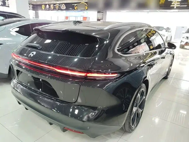 Nio ET5 Touring — Фото автомобиля 6