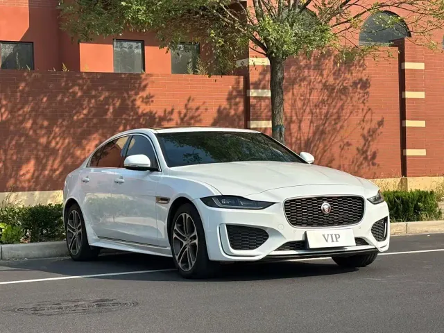 Jaguar XEL — Фото автомобиля 2