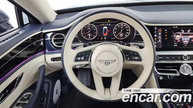 Bentley Flying Spur — Фото автомобиля 13