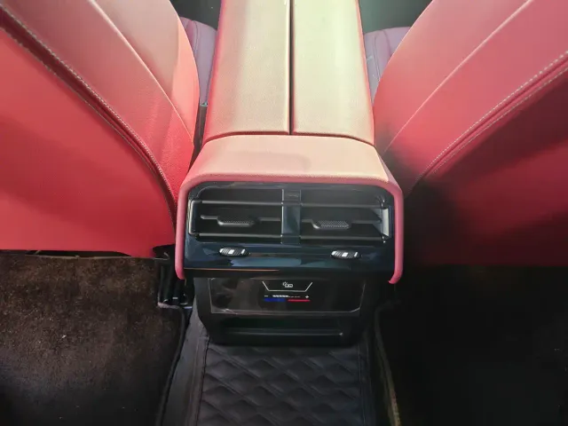 BMW 5 Series — Фото автомобиля 15