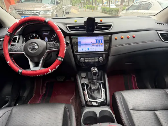 Nissan Qashqai — Фото автомобиля 10
