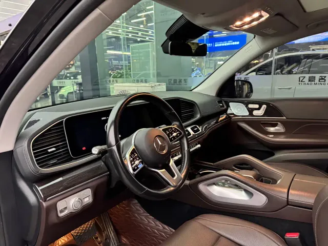 Mercedes-Benz GLE-Class — Фото автомобиля 5