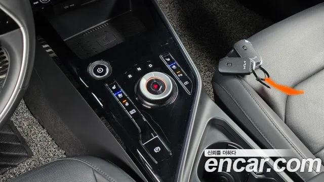 Kia Niro — Фото автомобиля 12