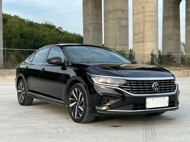 Volkswagen Passat — Фото автомобиля 3