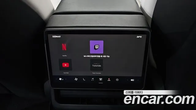 Tesla Model 3 — Фото автомобиля 17