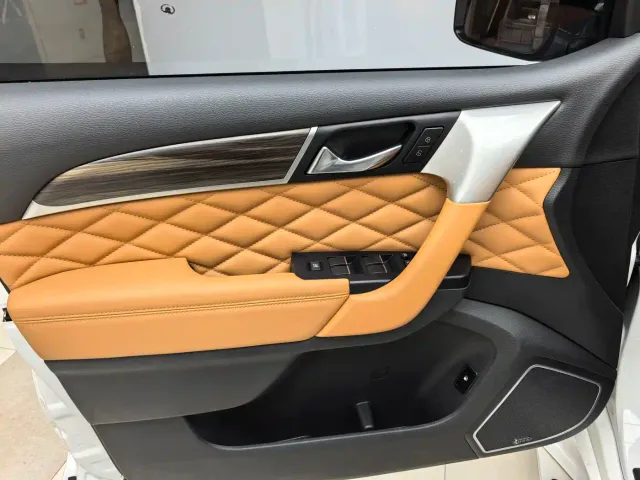 Haval H9 — Фото автомобиля 13
