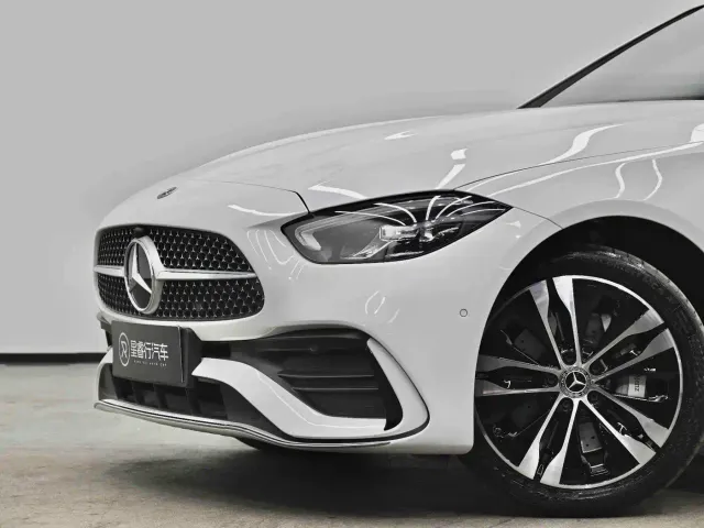 Mercedes-Benz C-Class — Фото автомобиля 6