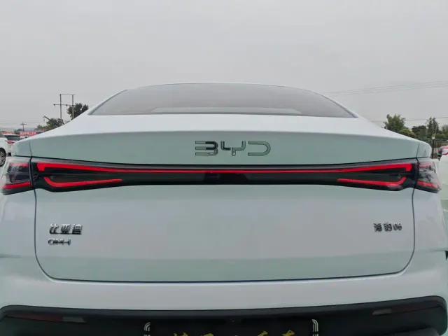 BYD Seal 06 — Фото автомобиля 17