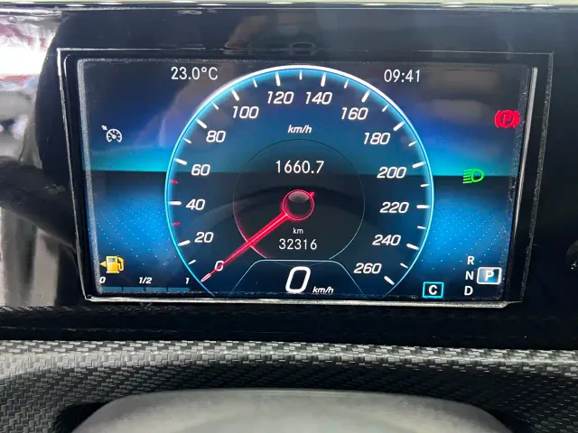 Mercedes-Benz A-Class — Фото автомобиля 9