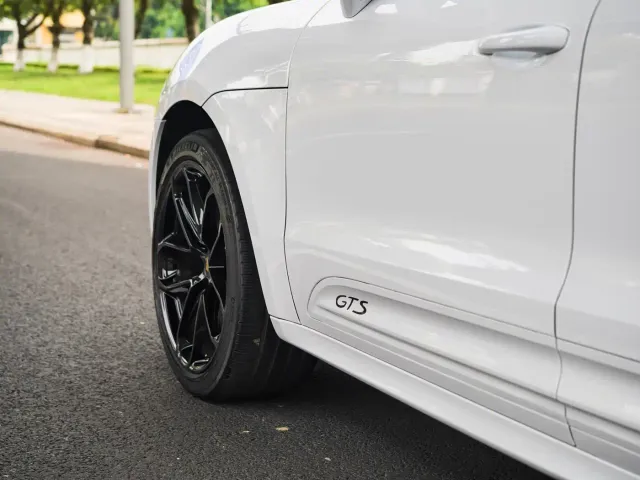 Porsche Macan — Фото автомобиля 25