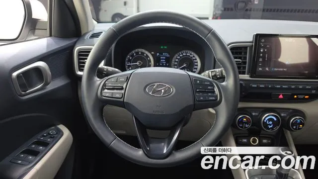 Hyundai Venue — Фото автомобиля 13