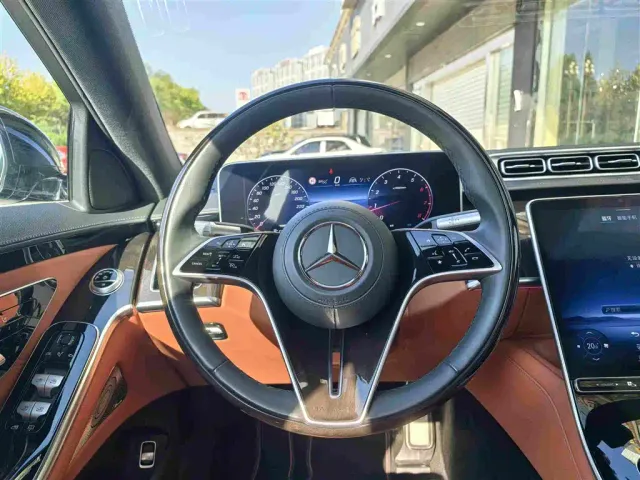 Mercedes-Benz Maybach S-Class — Фото автомобиля 11