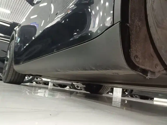 Tesla Model Y — Фото автомобиля 21