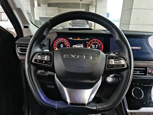 Exeed VX — Фото автомобиля 10