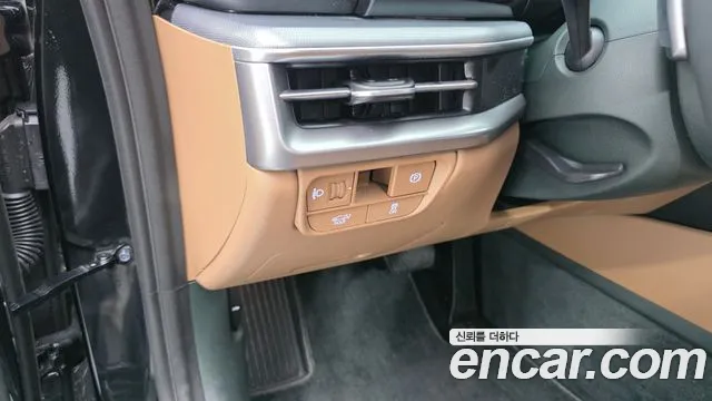 Hyundai Grandeur Grandeur (GN7) 2.5 Бензин 2WD — Фото автомобиля 12