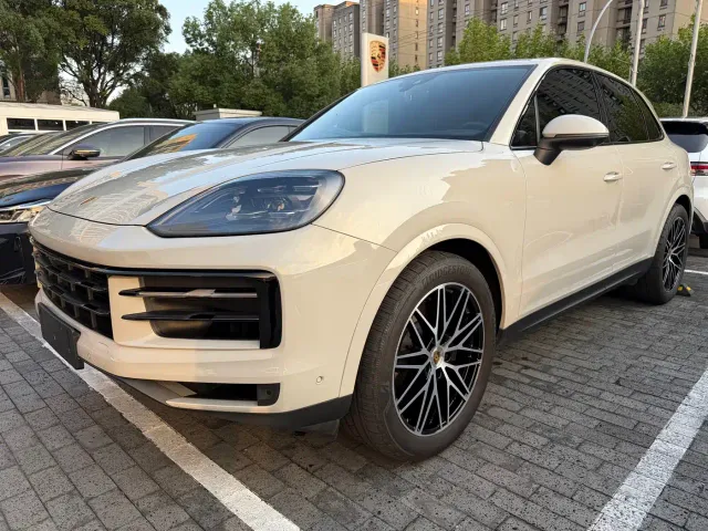 Фотография автомобиля — Porsche Cayenne