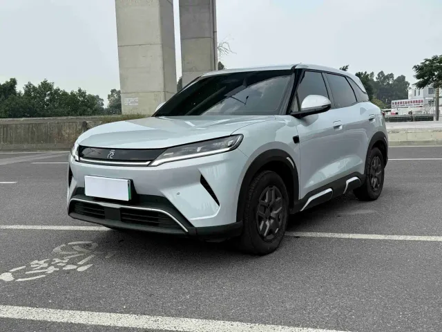 Фотография автомобиля — BYD Yuan UP