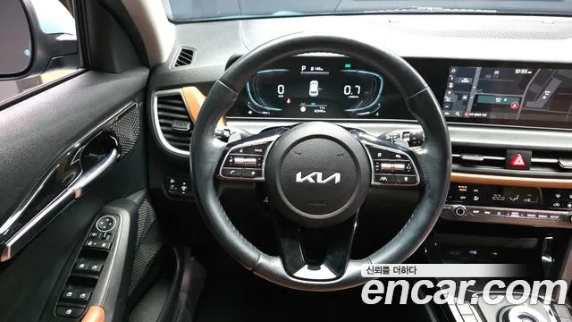 Kia Seltos Бензин 1.6 турбо 2WD — Фото автомобиля 13