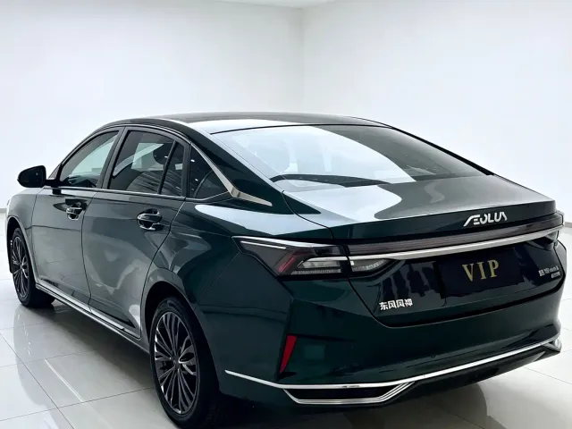 Dongfeng Yixuan MAX — Фото автомобиля 7