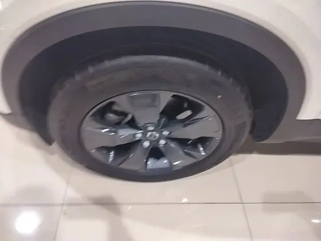 Volvo XC40 — Фото автомобиля 24