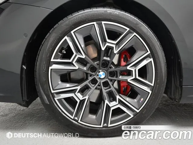 BMW 5 Series G60 — Фото автомобиля 5