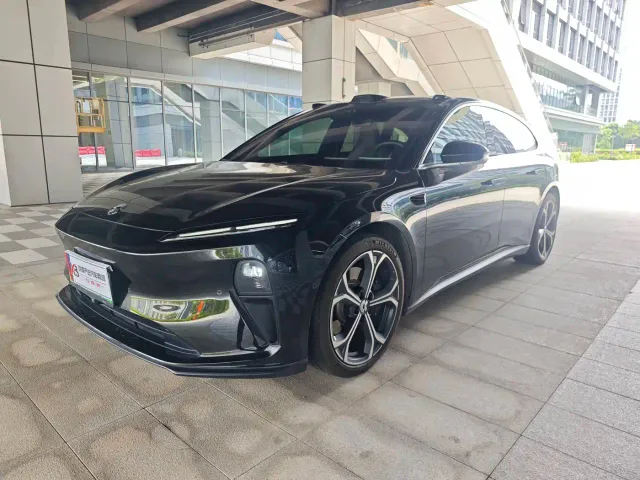 Фотография автомобиля — Nio ET5 Touring