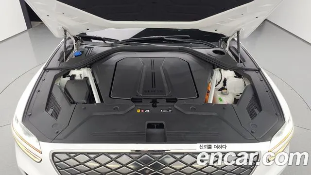 Genesis GV70 Electrified — Фото автомобиля 9
