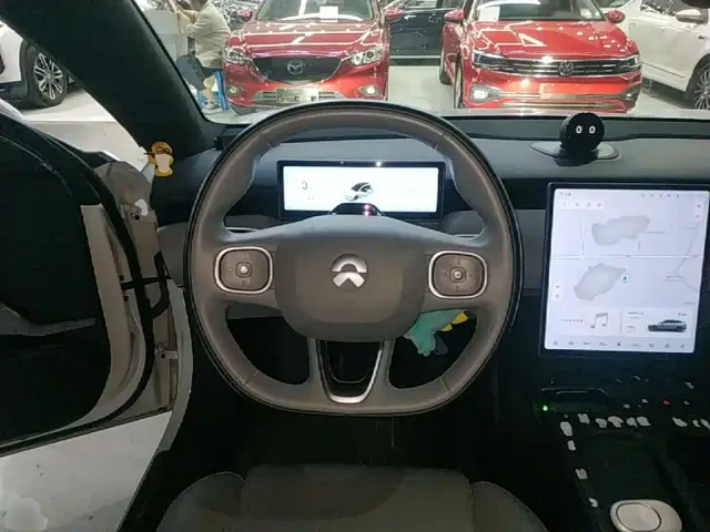 Nio ET5 Touring — Фото автомобиля 10