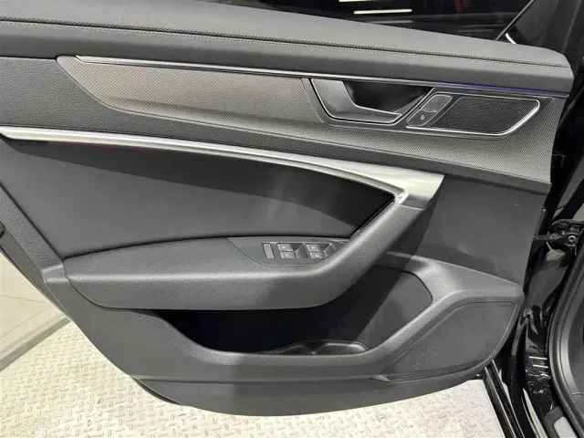 Audi A6L — Фото автомобиля 22