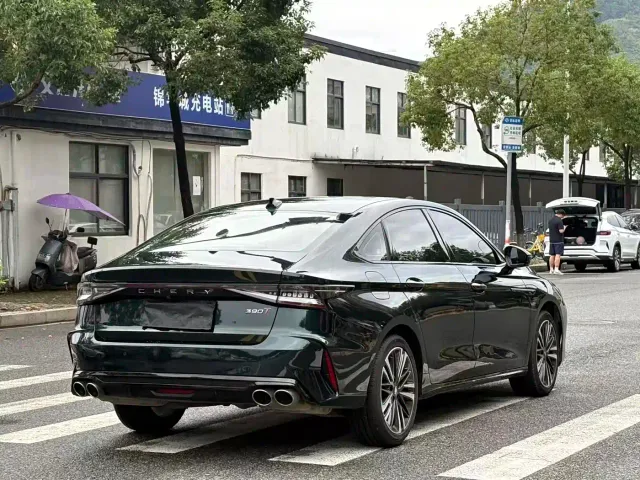 Chery Arrizo 8 — Фото автомобиля 5