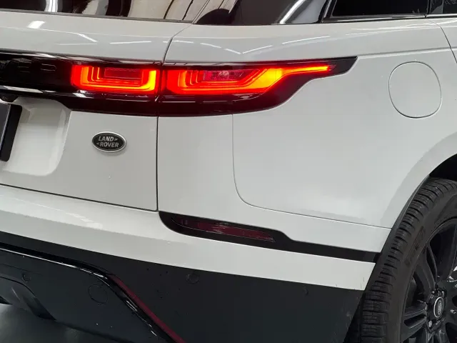 Land Rover Range Rover Velar 2022 250PS Golden Collector's Edition — Фото автомобиля 4