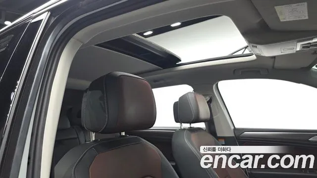 Volkswagen Tiguan — Фото автомобиля 15