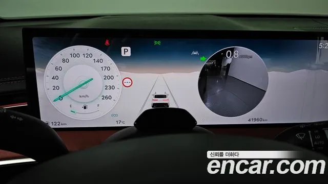 Genesis GV70 2.5T Бензин 2WD — Фото автомобиля 8